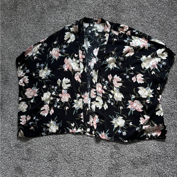 ARITZIA TALULA Cosima Floral Kimono Open Cape Oversized Cardigan Black XXS/XS - Picture 7 of 16